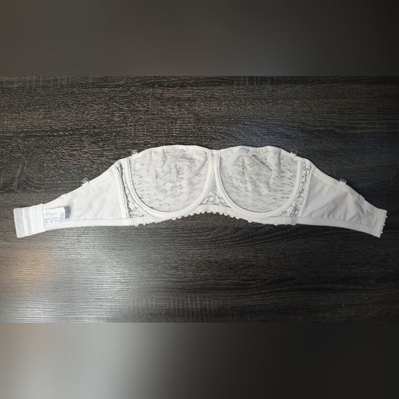 Olga Strapless Underwire Stretch Lace Bra 38D - Picture 10 of 16